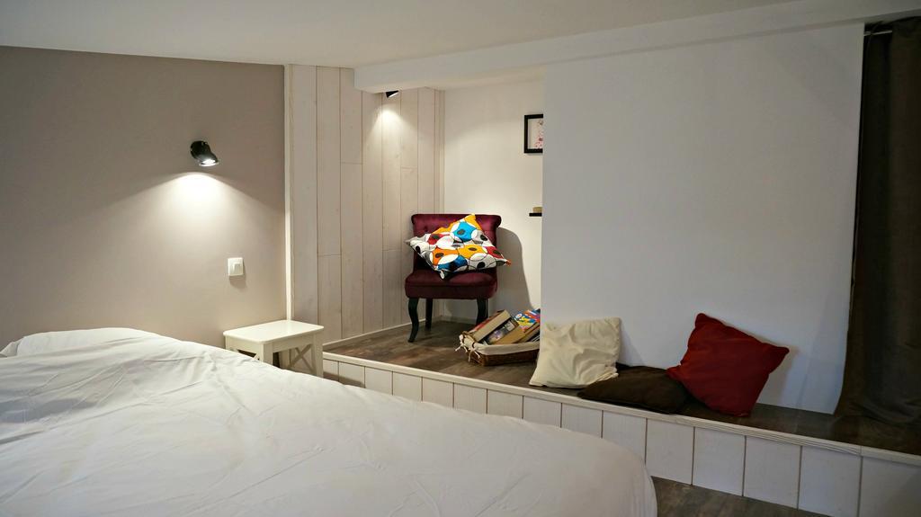 Little Suite - Nathan Lille Bilik gambar